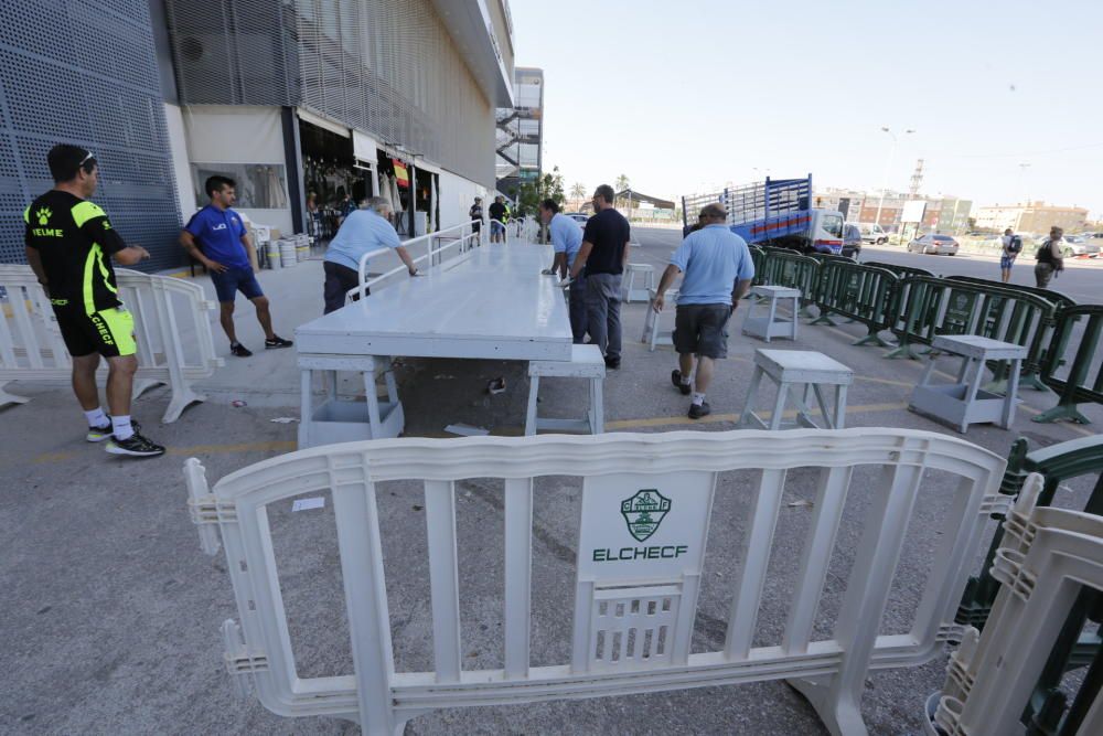 Unos 500 seguidores del Elche estarán con el equipo tratando de darle el último empujón en un duelo en el que está en juego el retorno a Segunda División.