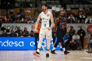 Brizuela tumba al Barça y lleva al Unicaja a la semifinal