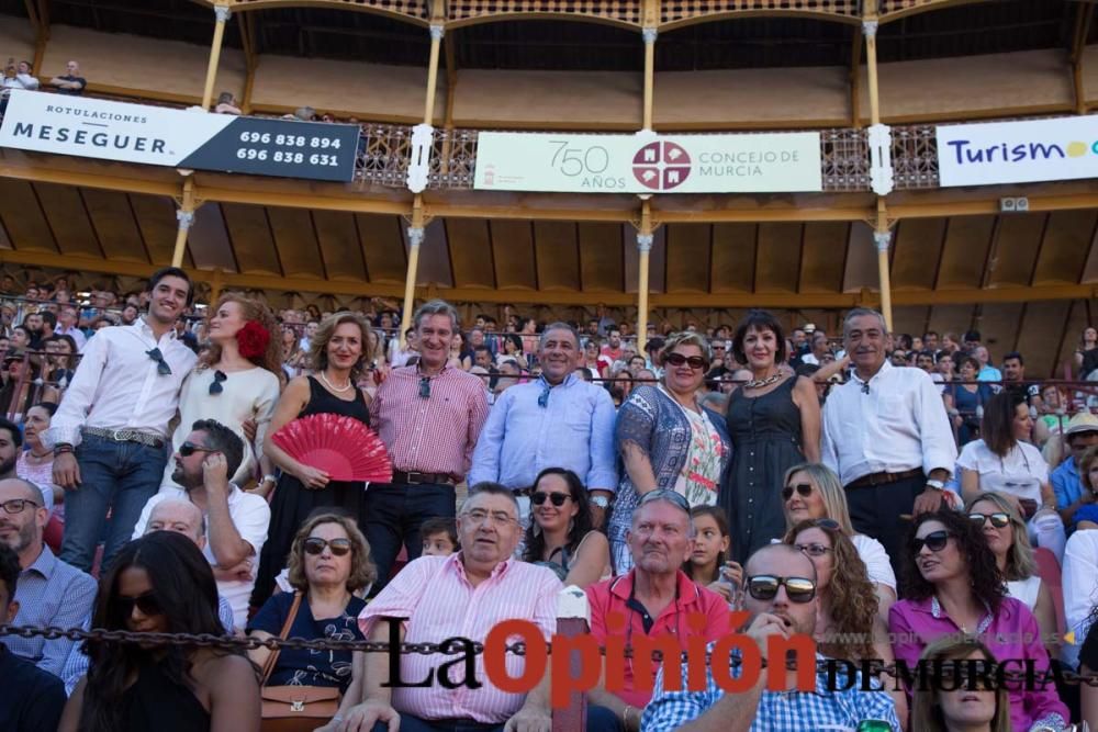 Ambiente en la corrida de rejones de la Feria de M