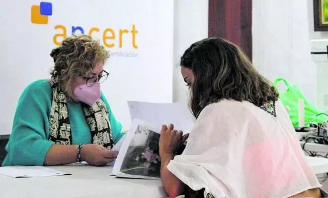 El Gobierno inicia a cuentagotas la entrega de las primeras 18 viviendas
