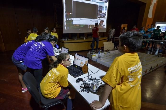 LAS PALMAS DE GRAN CANARIA A 20/06/2017. Final del proyecto escolar de la ULPGC Ciberlandia/Gran Canaria. FOTO: J.PÉREZ CURBELO