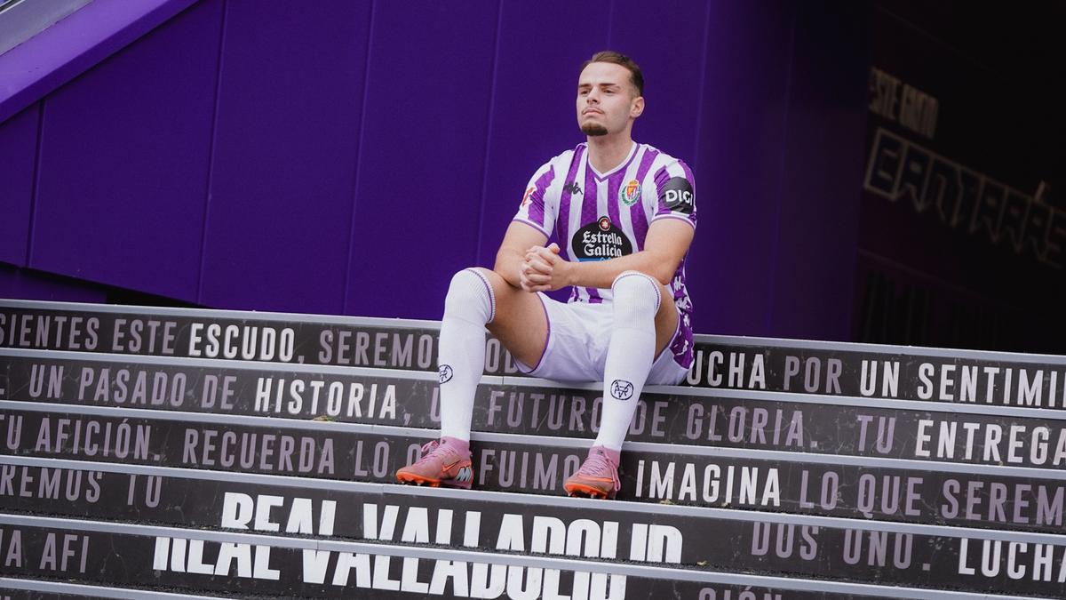 El central Ramón Martínez, uno de los fichajes invernales del Real Valladolid, en Zorrilla.