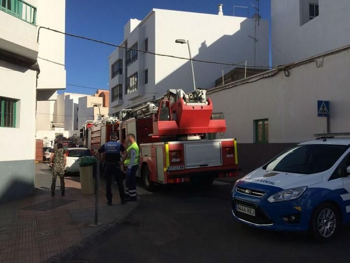 Incendio en la calle Inés, en Arrecife