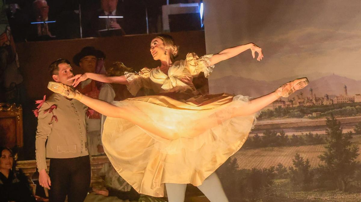 El ballet... que parece tapar la boca