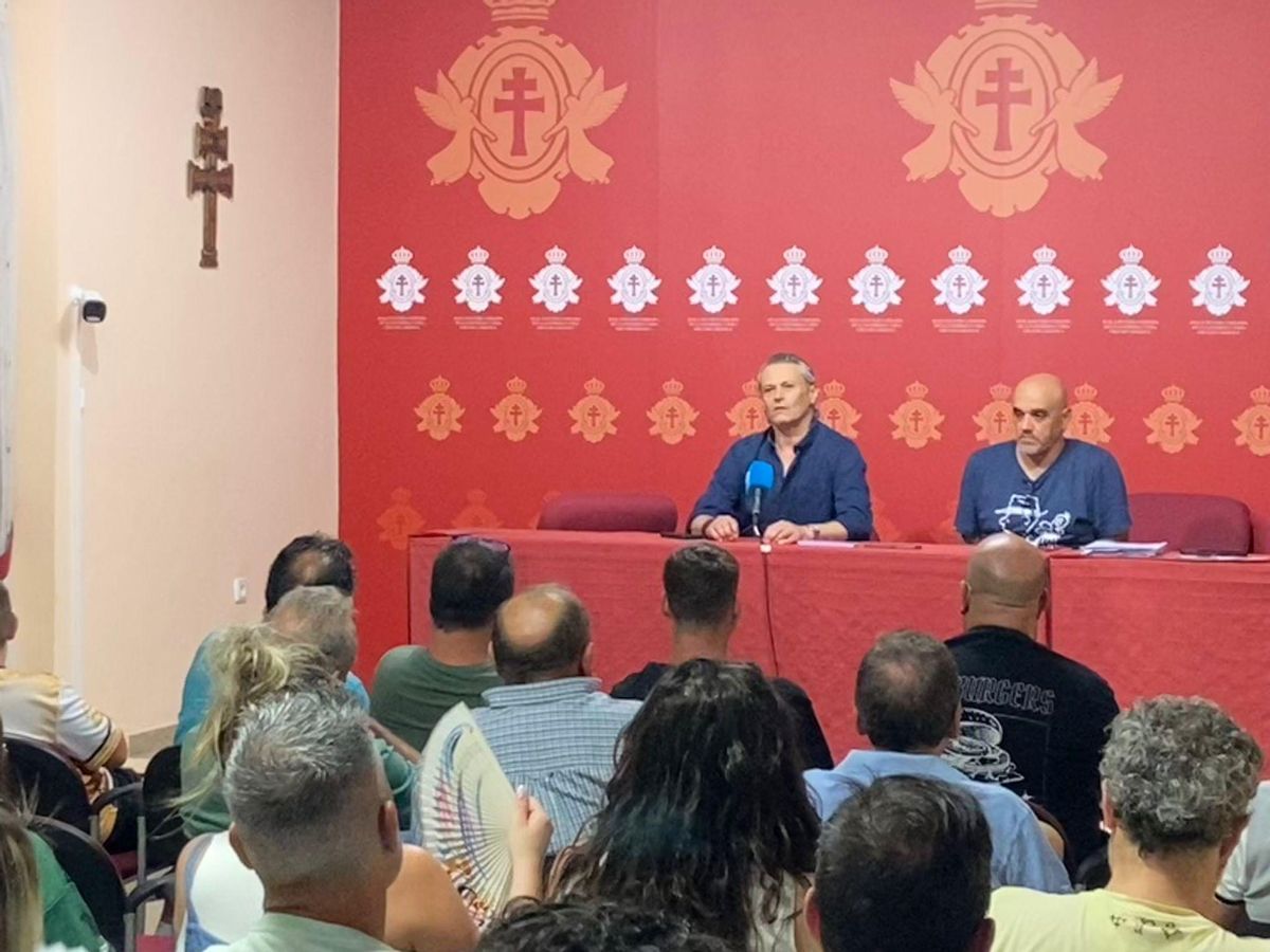Durante la asamblea de peñas caballista