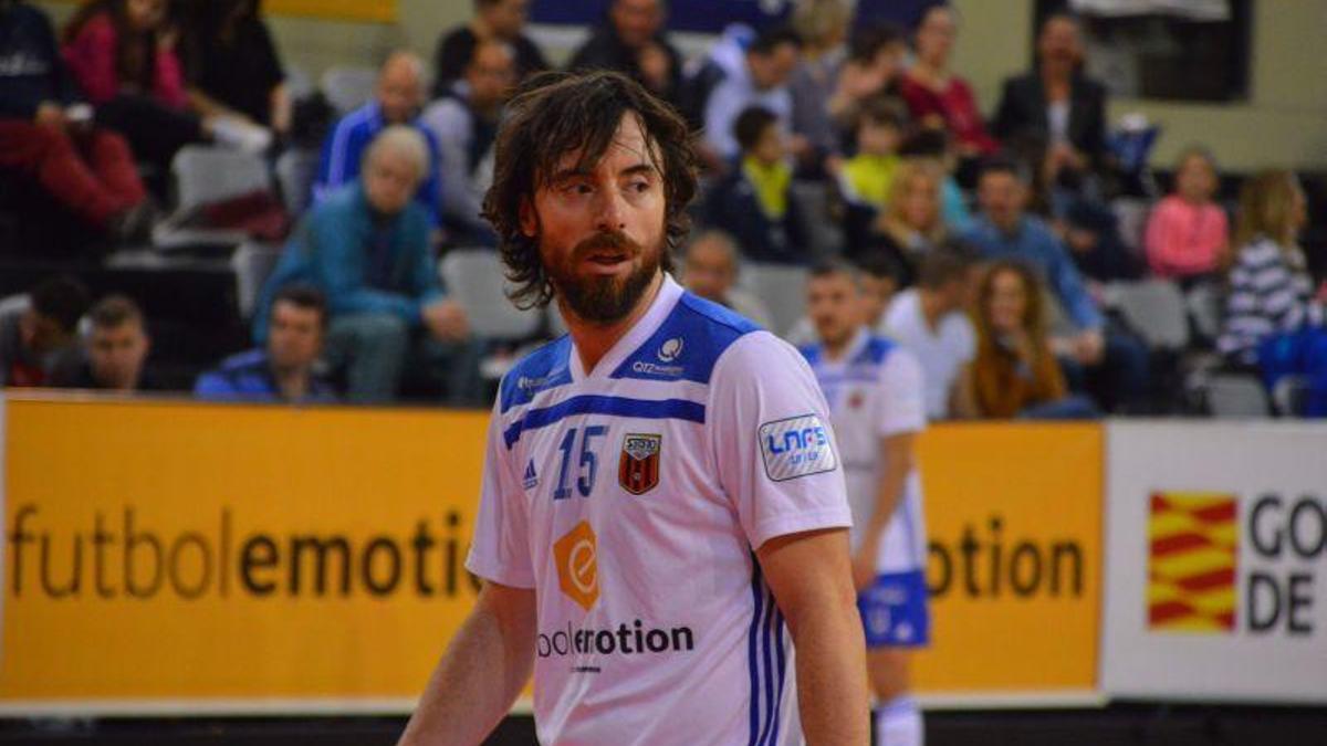 Nano Modrego, en un partido con la AD Sala 10, en su etapa de Fútbol Emotion Zaragoza.
