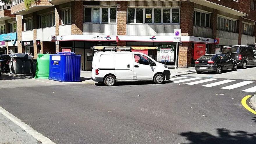 Asfalt nou a la cruïlla entre el Passeig i el carrer de la Sèquia