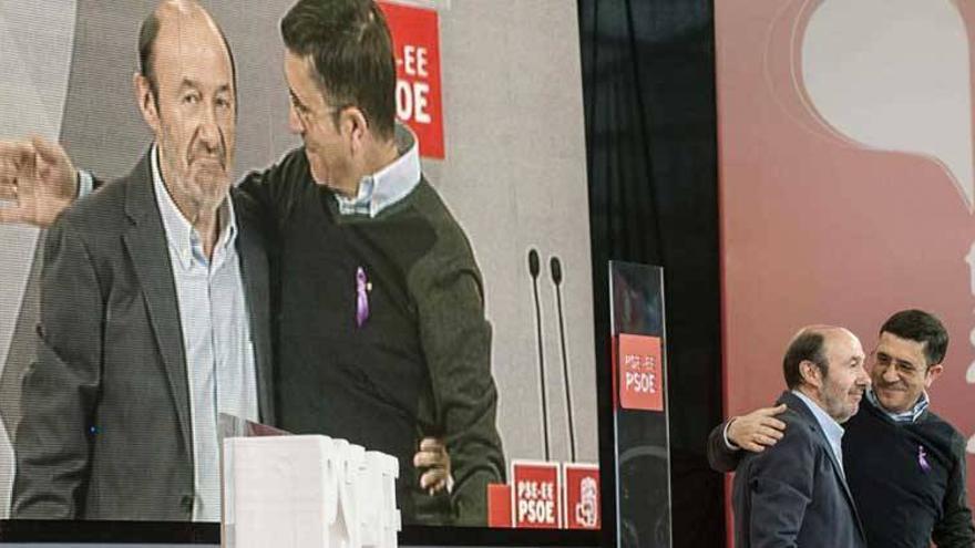 Rubalcaba insiste en su oferta a Rajoy de hacer &quot;frente común&quot; contra el desempleo