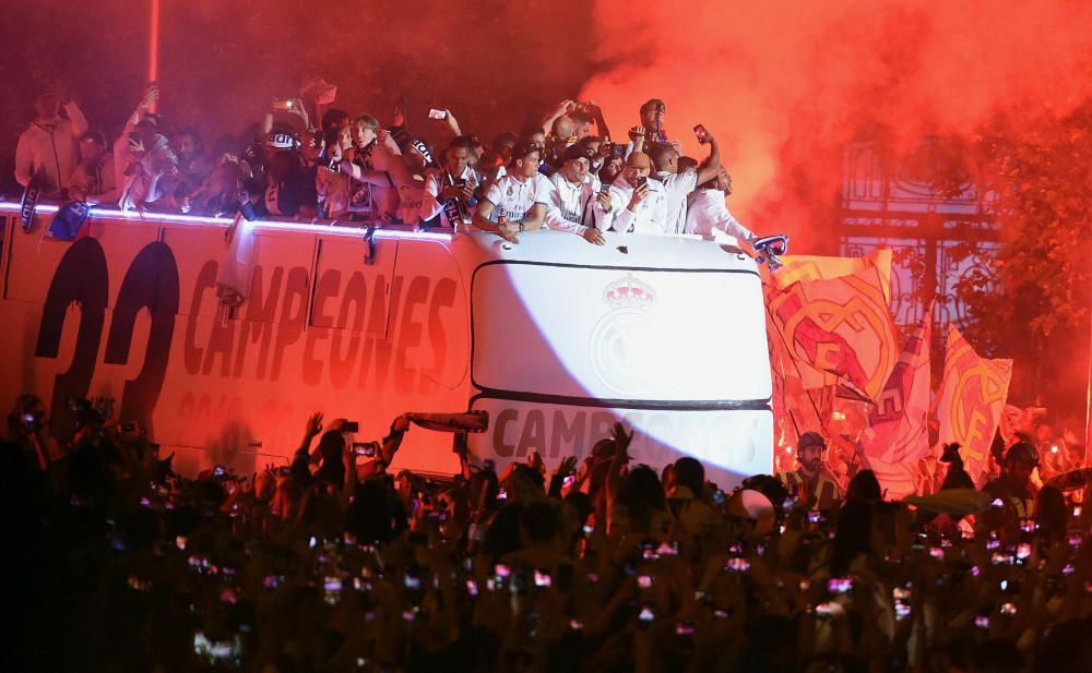 Fiesta del Real Madrid en Cibeles