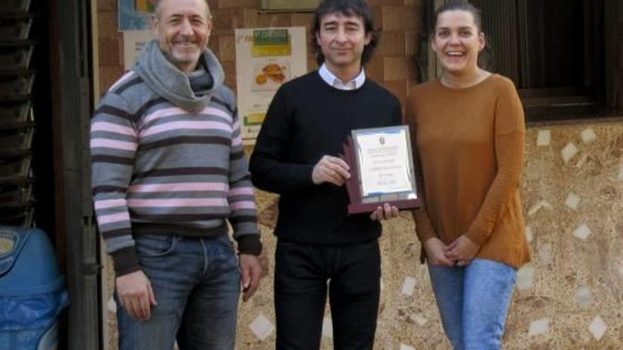 César Moreno, Juan Carlos López y la alcaldesa, Carina Primo.