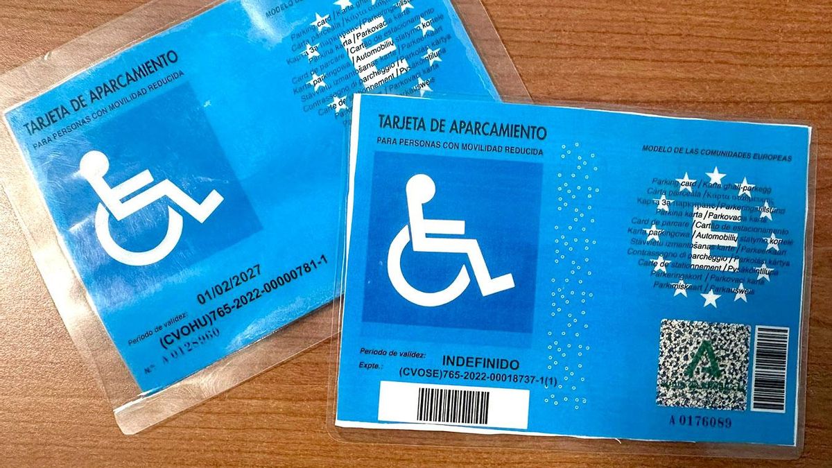 Tarjetas de aparcamiento para personas con movilidad reducida.