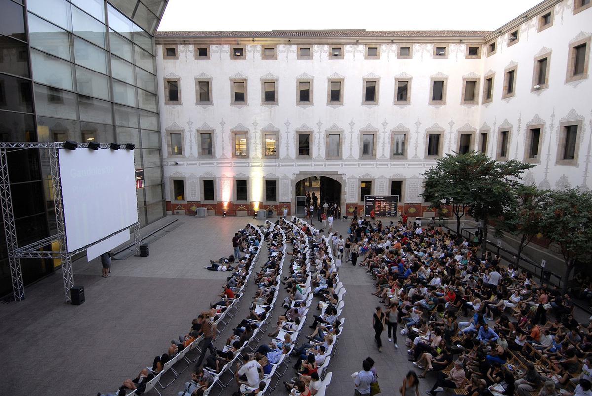 Cine al aire libre del CCCB, el 'Gandules'.