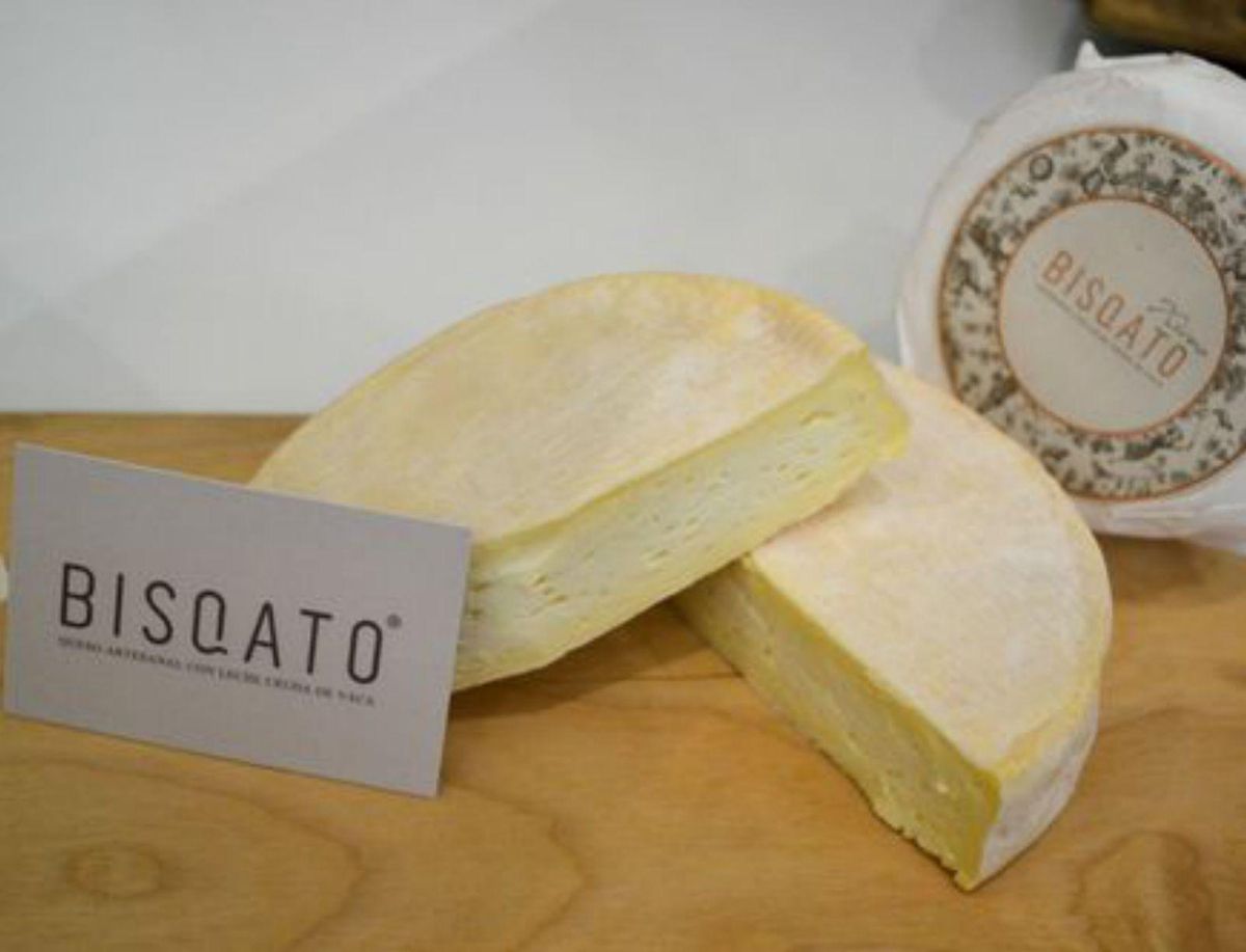 El queso que te mira tiene ojos de color azul