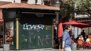 Los viejos quioscos de prensa municipales reciben más peticiones que plazas hay para reabrir