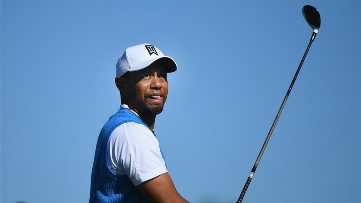 Tiger Woods reaparece