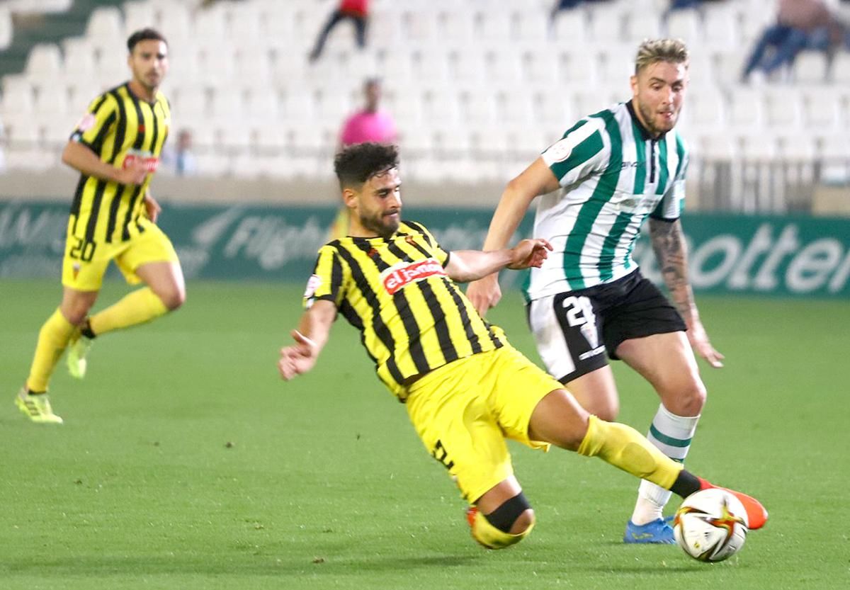 Las imágenes del Córdoba CF - San Roque