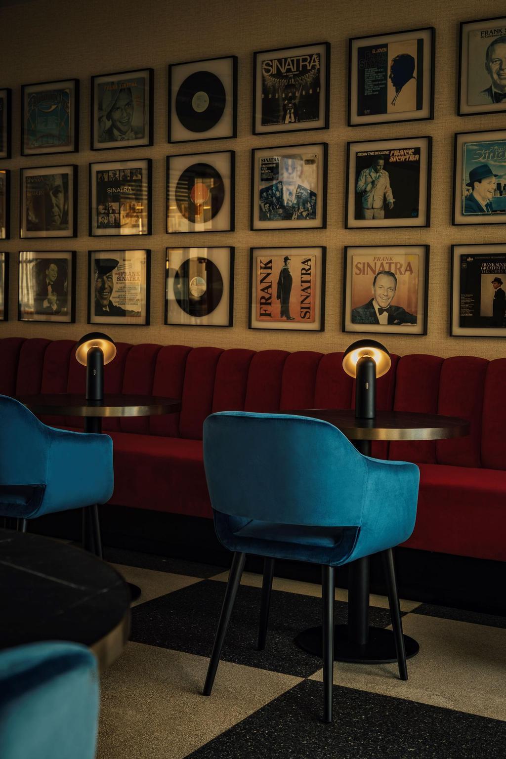 Frankie's Café