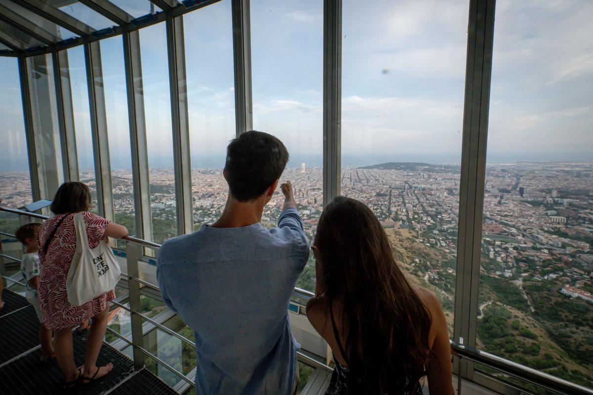 Sunset Experience, una visita al atardecer en la Torre de Collserola