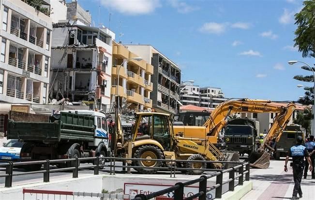 Derrumbe de un edificio de viviendas en Los Cristianos