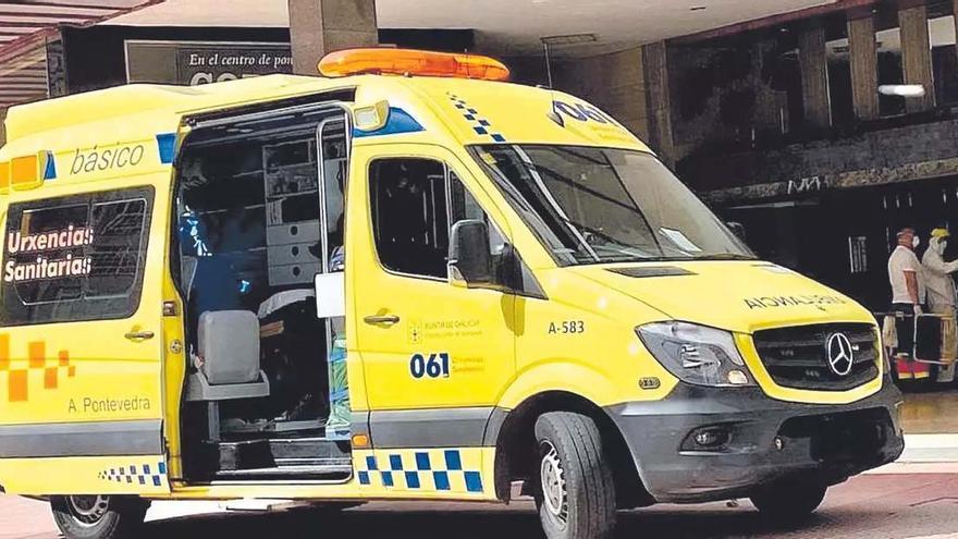 Un hombre muere al quedar atrapado bajo un tractor en Tui
