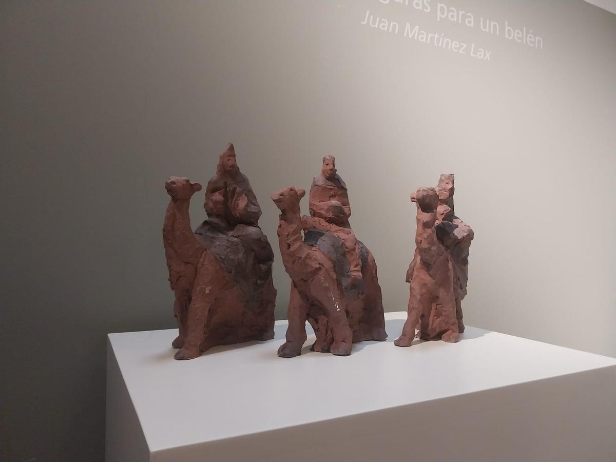 La llegada de los Reyes Magos, modelada en arcilla por Juan Martínez Lax.