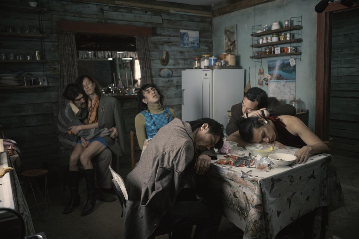 Una escena de la ópera prima