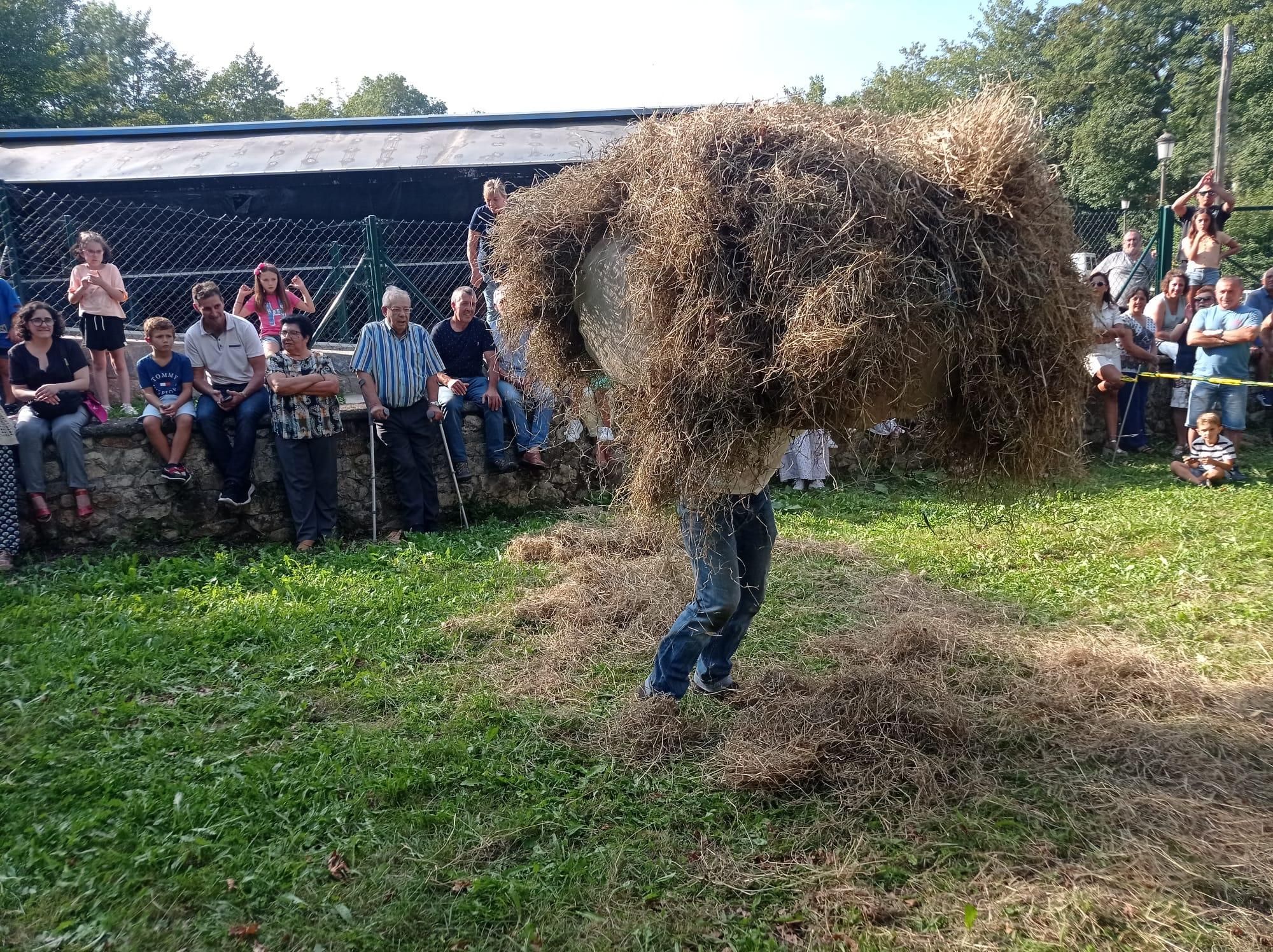 Fiesta del segador en Benia de Onís
