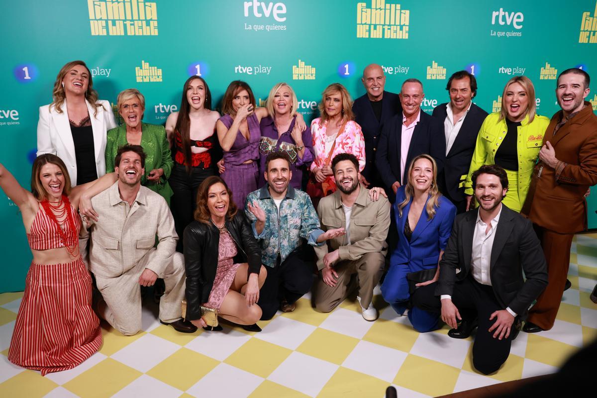 Lydia Lozano en el estreno de 'La Familia de la tele'