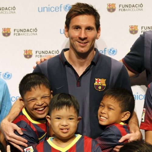 Messi y Neymar han concentrado el interés del Barcelona en Tailandia con diversos actos de carácter solidario y publicitario