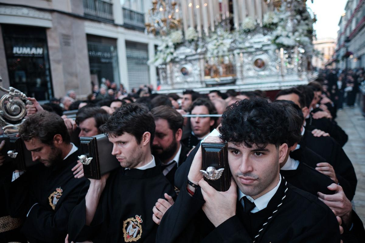 Salida procesional de Descendimiento este Viernes Santo de 2026.