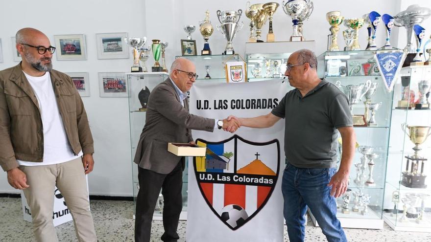 Pequeños equipos que engrandecen la sociedad insular: la UD Las Coloradas mejora su sede con financiación del Cabildo de Gran Canaria