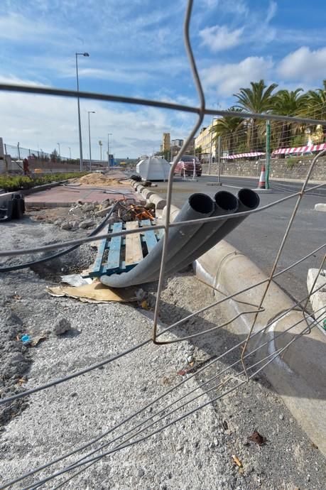 03-04-2020 LAS PALMAS DE GRAN CANARIA. Obras paradas en la calle Blas Cabrera Felipe. Fotógrafo: Andrés Cruz  | 03/04/2020 | Fotógrafo: Andrés Cruz