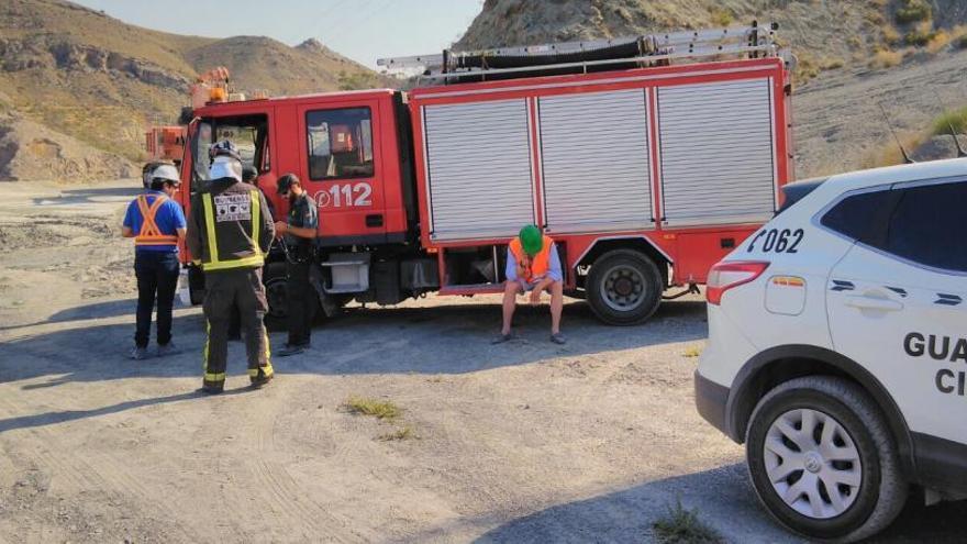 Efectivos de emergencias, en el lugar del suceso.