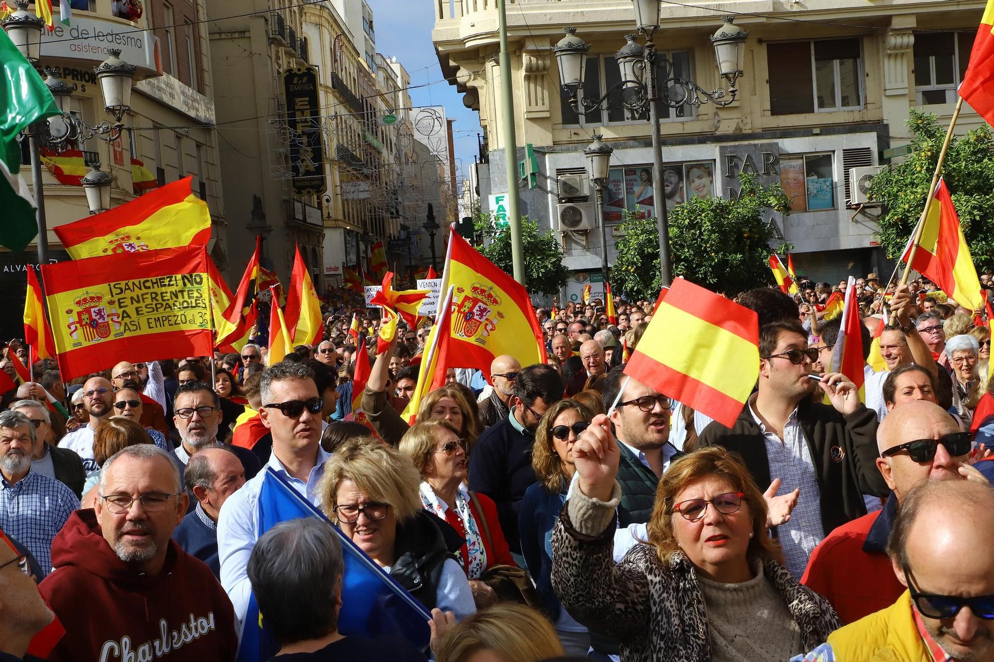 El PP de Córdoba congrega en Las Tendillas a miles de personas contra la amnistía