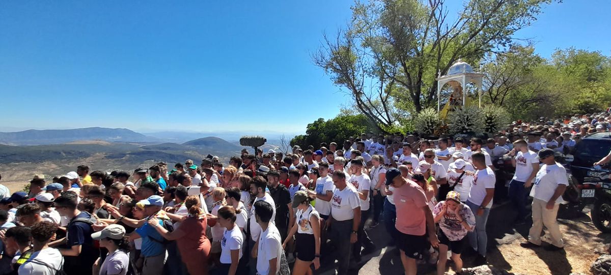 Bajá de la Virgen de la Sierra en Cabra