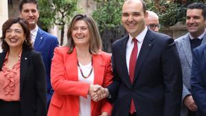 La Síndica de Aran, Maria Vergés, junto al conseller de Presidència, Albert Dalmau