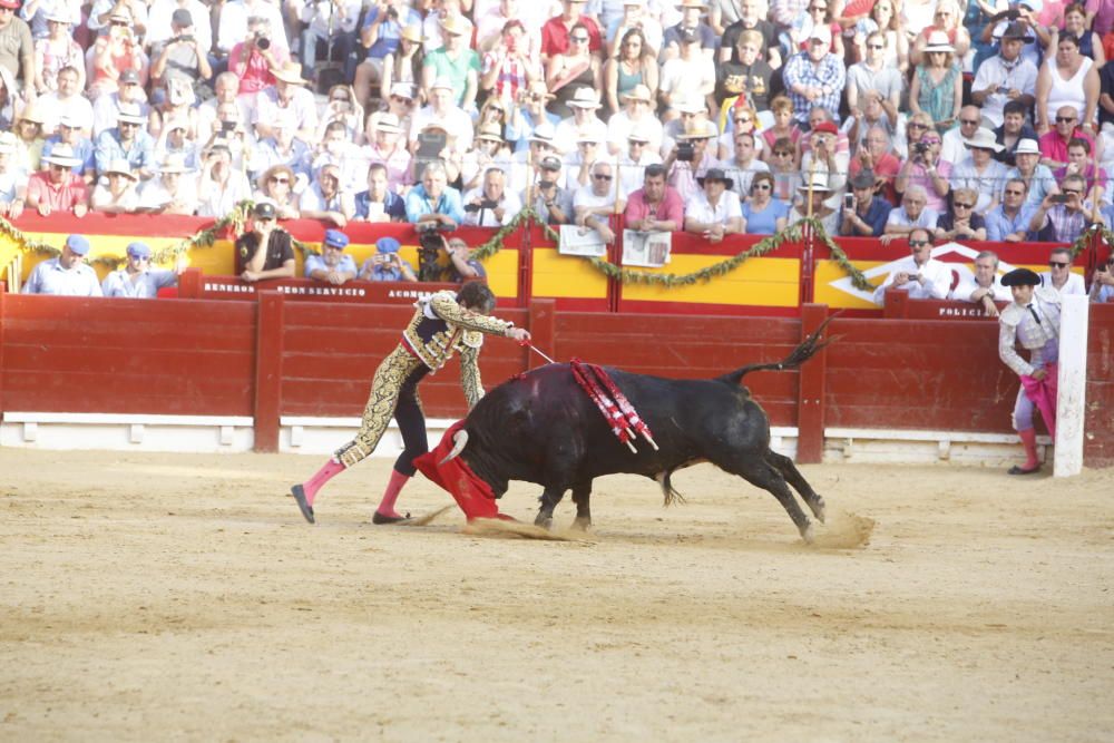 José Tomás y Manzanares salen por la puerta grande