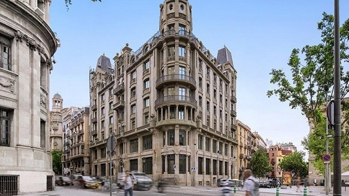 Edificio situado en el número 2 de la Via Laietana de Barcelona