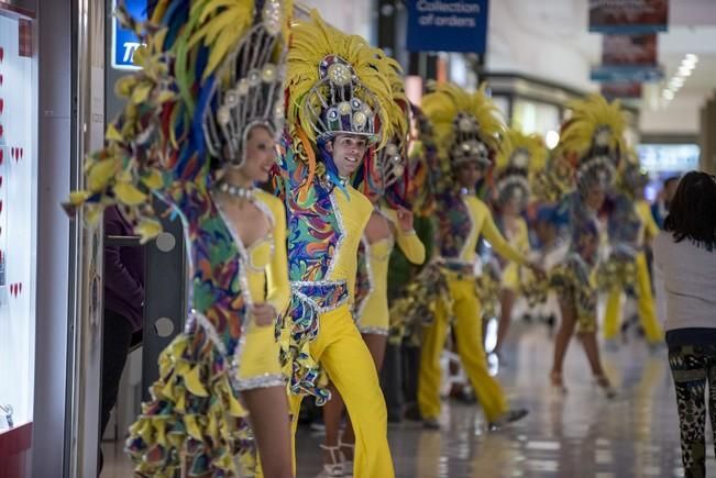 Donacion premio Reina del Carnaval del Centro ...