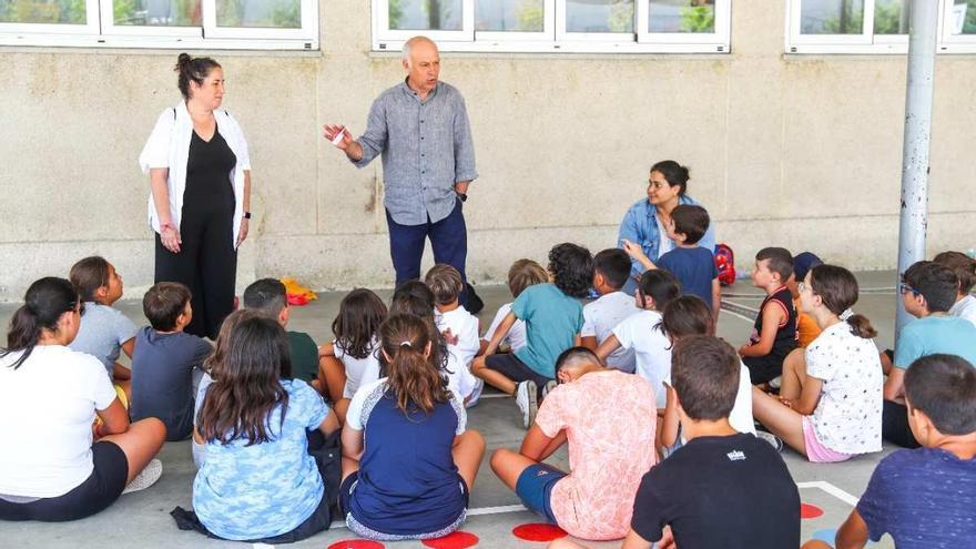 España estudia un cambio de horarios en los colegios: así afectaría a los padres