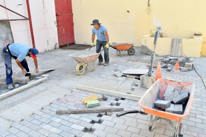 25/09/19 TELDE.  La antigua Fábrica de Azúcar de Telde, está siendo acondicionada por alumnos de PFAE.     FOTÓGRAFA: YAIZA SOCORRO.  | 25/09/2019 | Fotógrafo: Yaiza Socorro