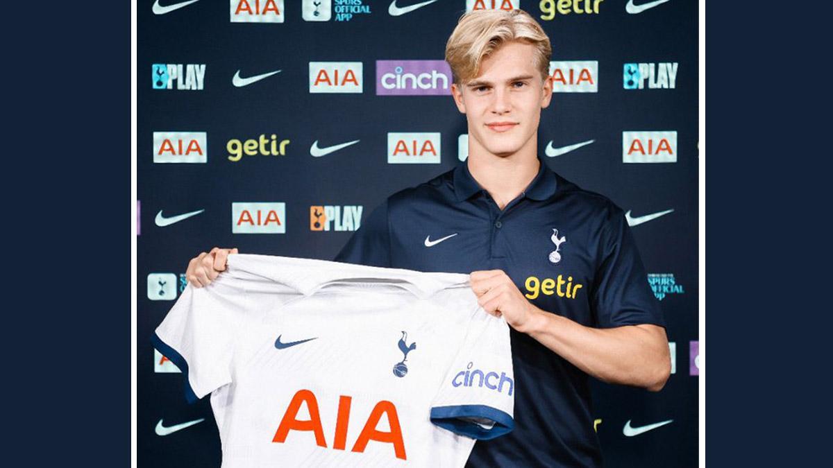 How much money did it cost Tottenham to take Bergvall from Barca?