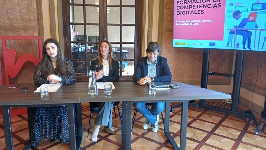 El Ayuntamiento pone en marcha cursos de formación digital para los ciudadanos