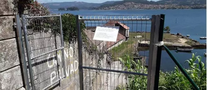 El BNG exige que se garantice el acceso al mar en Soutelo: el camino, cerrado por un particular en 2023
