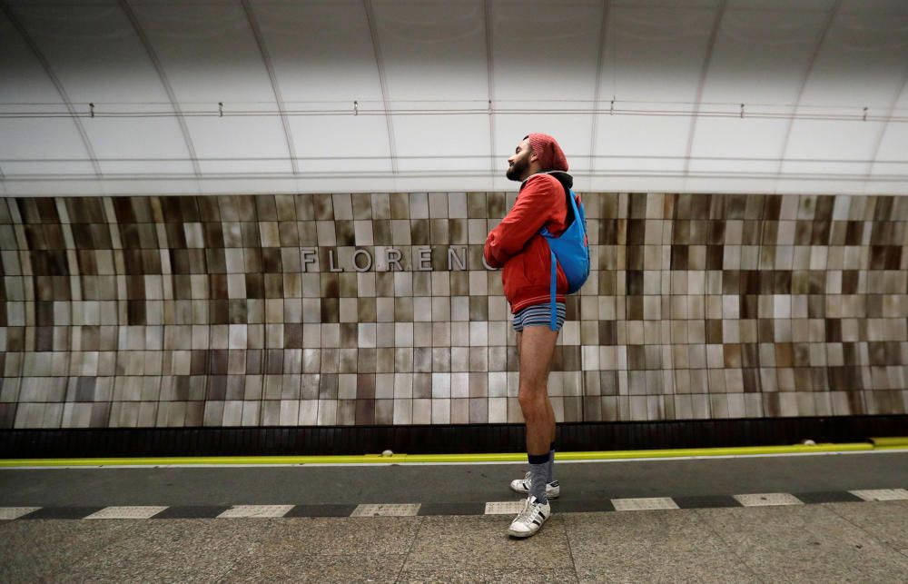 Escenes del dia sense pantalons al metro 2018.