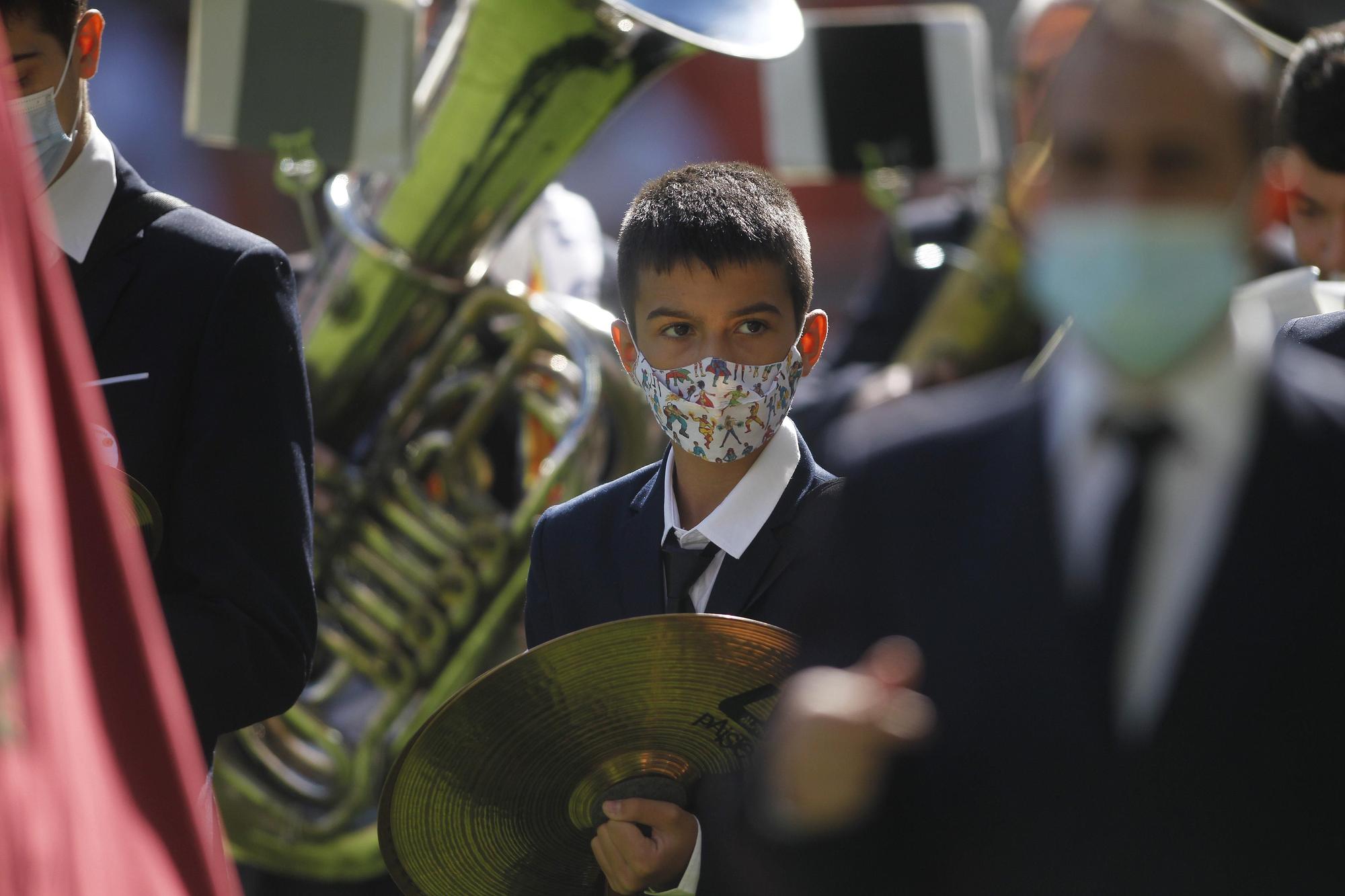 La Agrupació Musical Vernissa de Lloc Nou de Sant Jeroni tocó en Mestalla