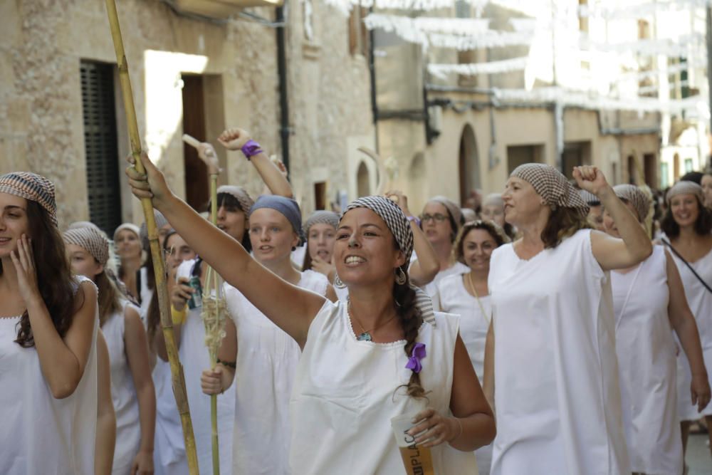 Pollença gana la batalla de la igualdad en los moros y cristianos