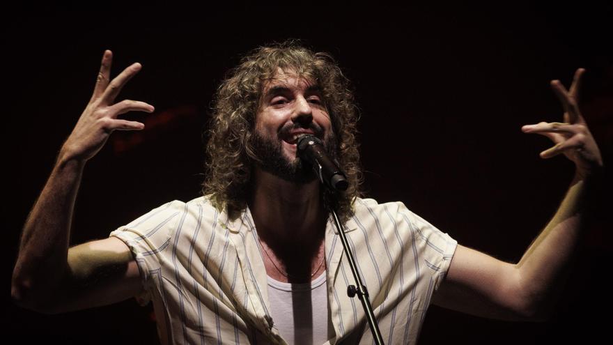 Mikel Izal y Ginebras se unen al cartel del Morriña Fest