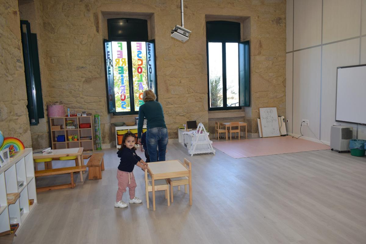El interior del edificio escolar.