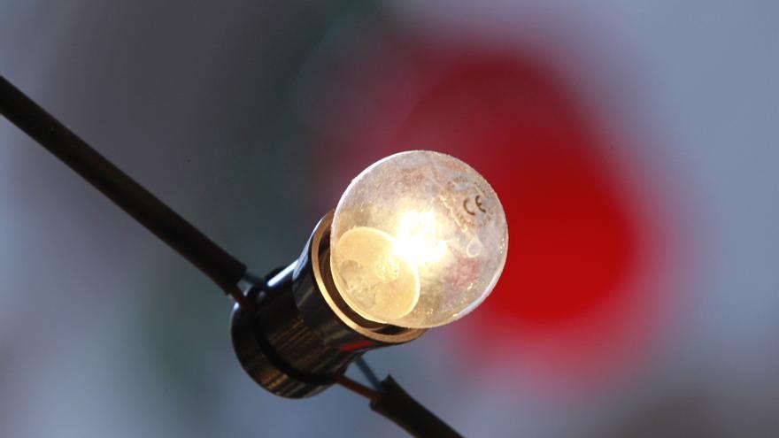The cost of electricity plummets 27% this Sunday in the province of Santa Cruz de Tenerife after five days of declines